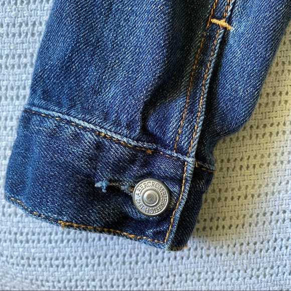 Abercrombie & Fitch Jean Jacket - Picture 5 of 6